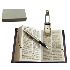 Pen / Reading Light Set In Gift Box (16.8X9X3.3Cm)